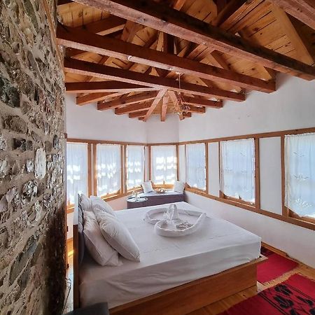 The Heart Of The Bazaar Guest House Gjirokastër Exterior foto