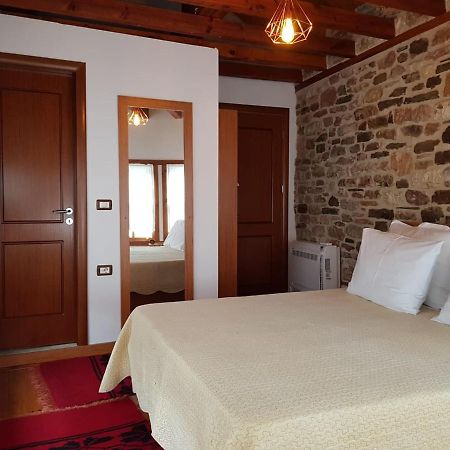 The Heart Of The Bazaar Guest House Gjirokastër Exterior foto