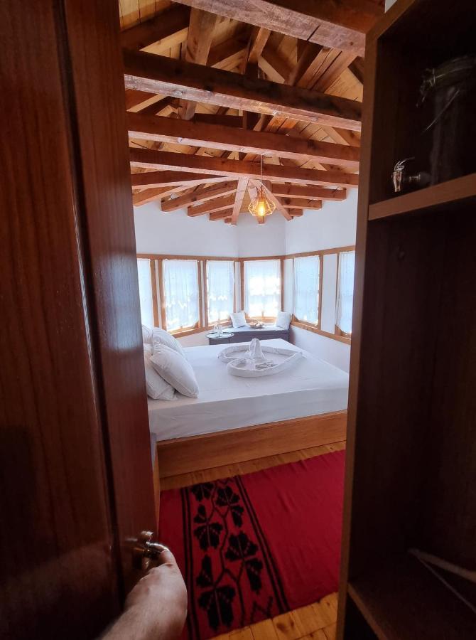 The Heart Of The Bazaar Guest House Gjirokastër Exterior foto