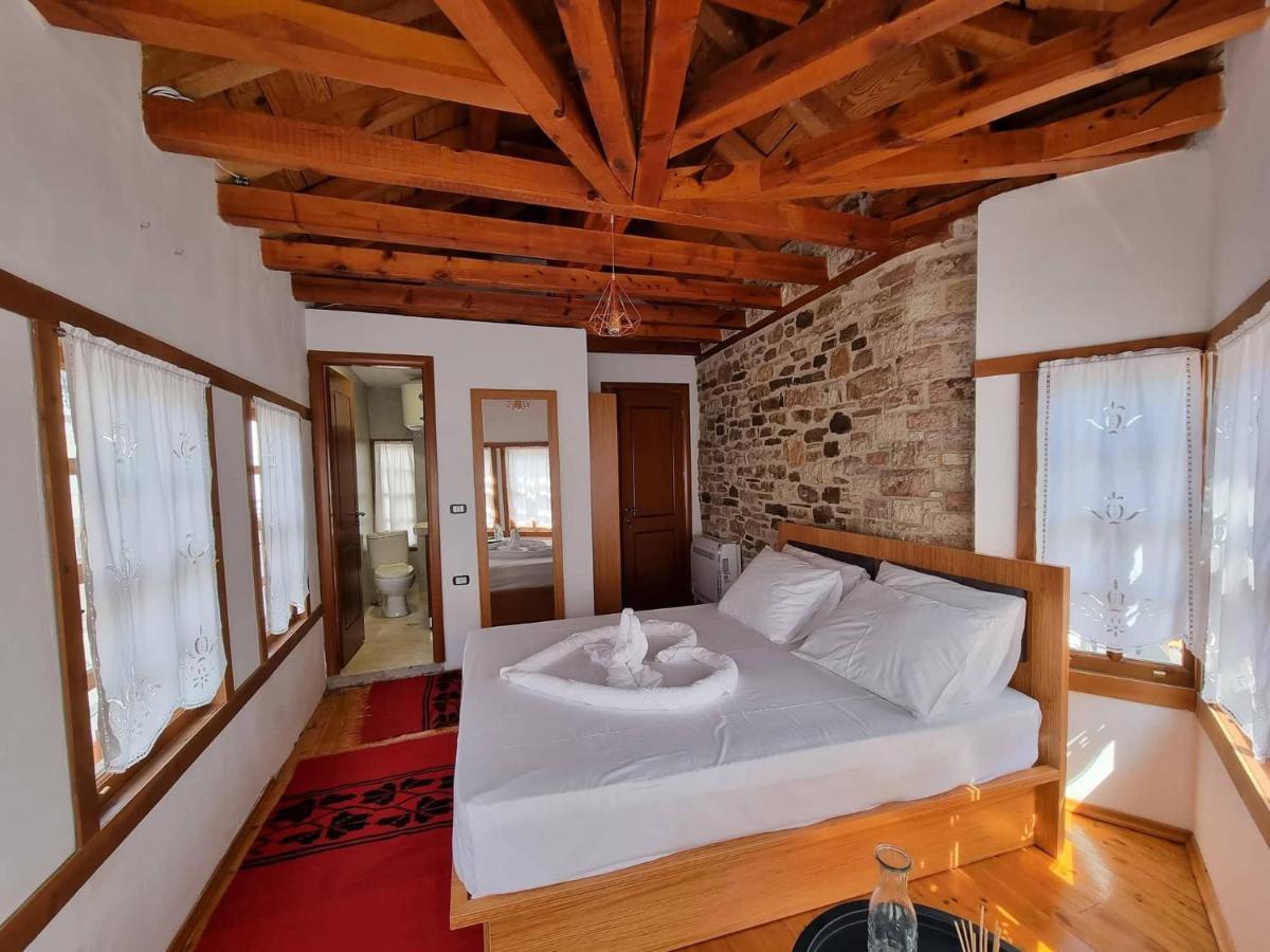 The Heart Of The Bazaar Guest House Gjirokastër Exterior foto